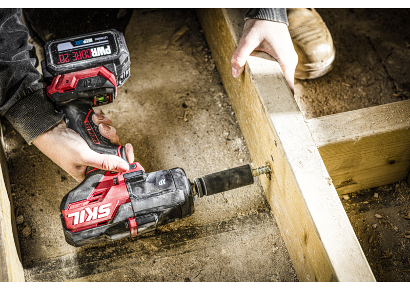 SKIL Brushless Cordless Impact Wrench Kit
