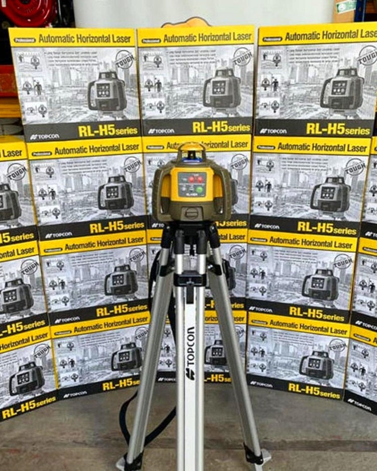 TOPCON RL-H5A LASER LEVEL WITH TRIPOD AND STAFF