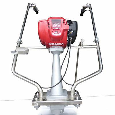 Honda 4 Stroke Vibrating Power Screed - Engine and Handle Bars Only